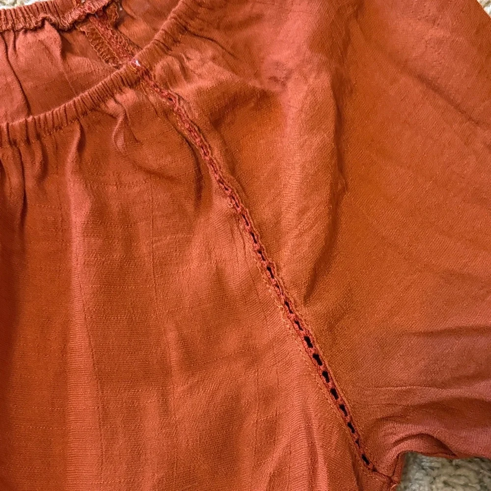 Women’s Rust Off-Shoulder Ruffle Sleeve Top - Picture 3 of 6